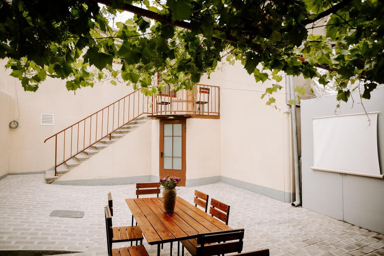 Tbilisi Viking Hostel Exterior photo